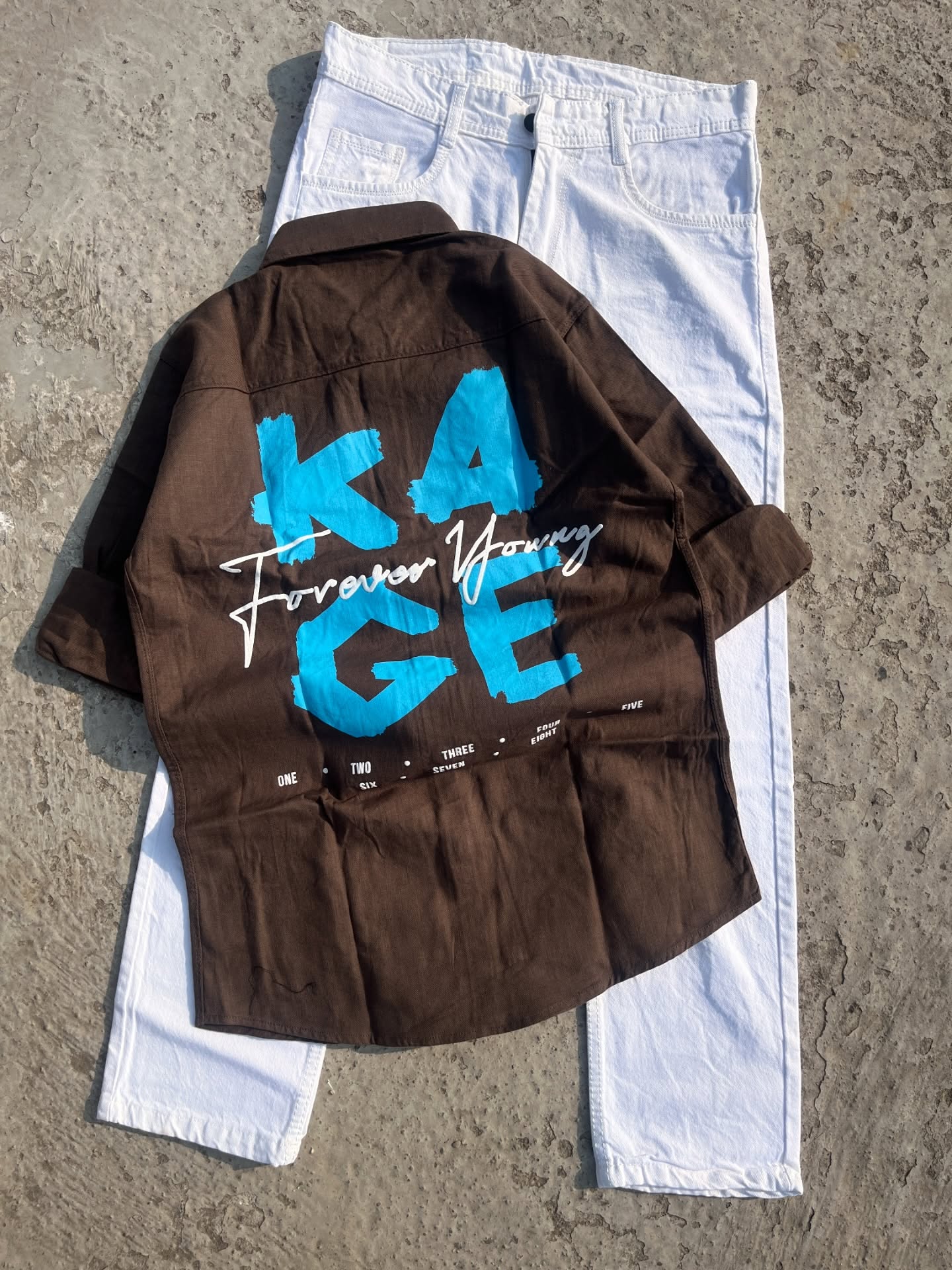 Effortless Seoul Street: Korean-Style Oversized Shirt with Baggy Mom-Fit Jeans