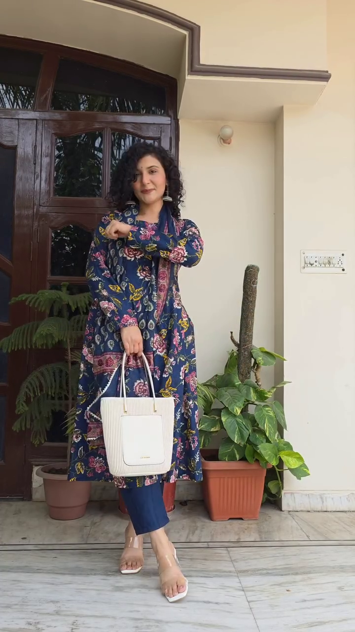 🌿 Effortless Elegance in Timeless Ethnic Charm