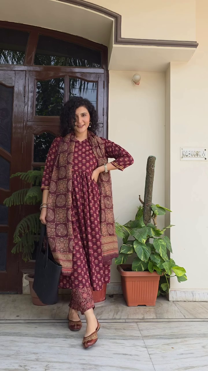 🌿 Effortless Elegance in Timeless Ethnic Charm