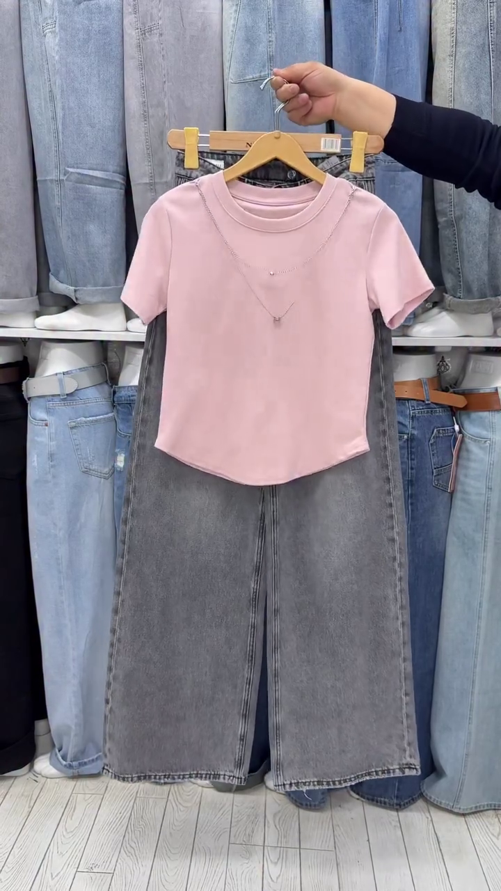 🌸 Casual Cool: Soft Pink & Washed Denim Duo