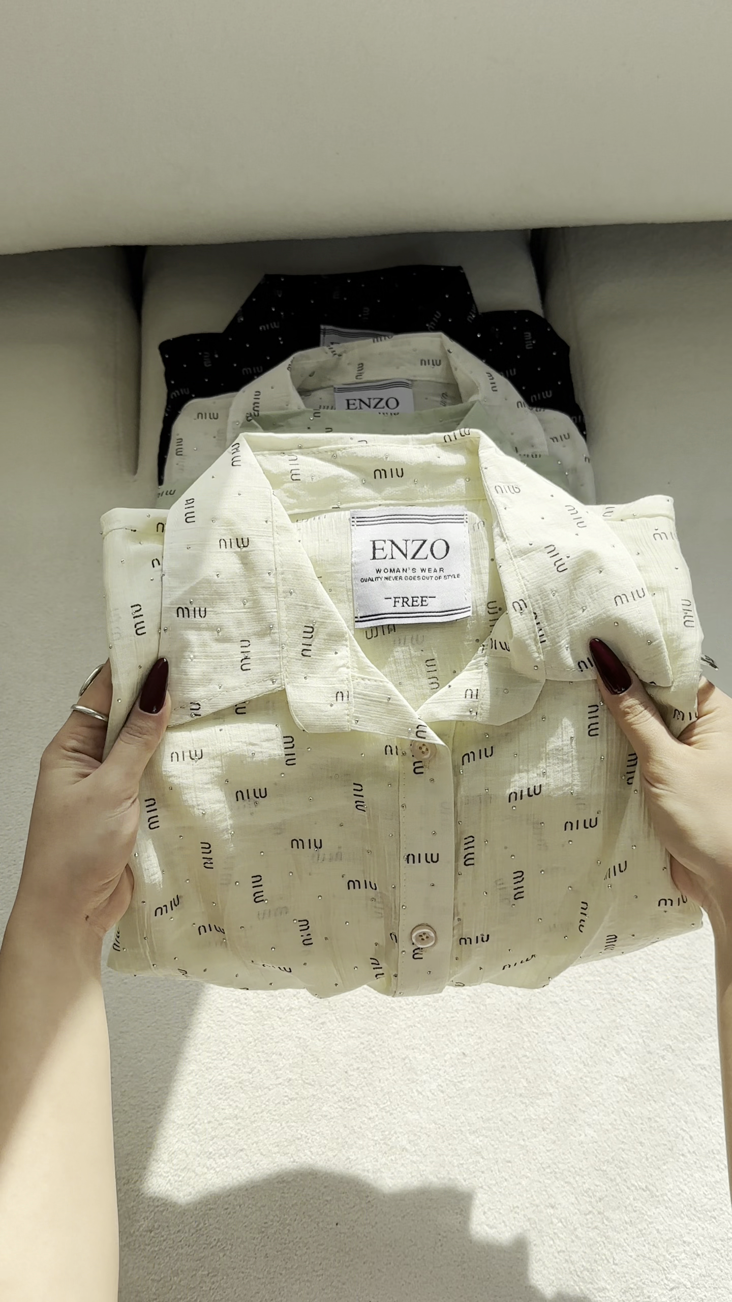 🌿 Everyday Elegance: Lightweight Printed Button-Down Collection