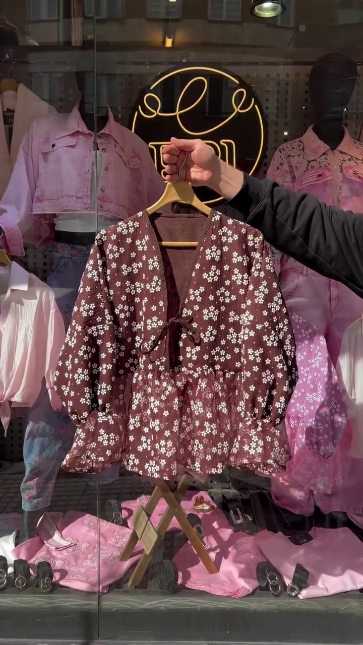 🌸 Sweet & Stylish: Floral Tie-Front Peplum Top