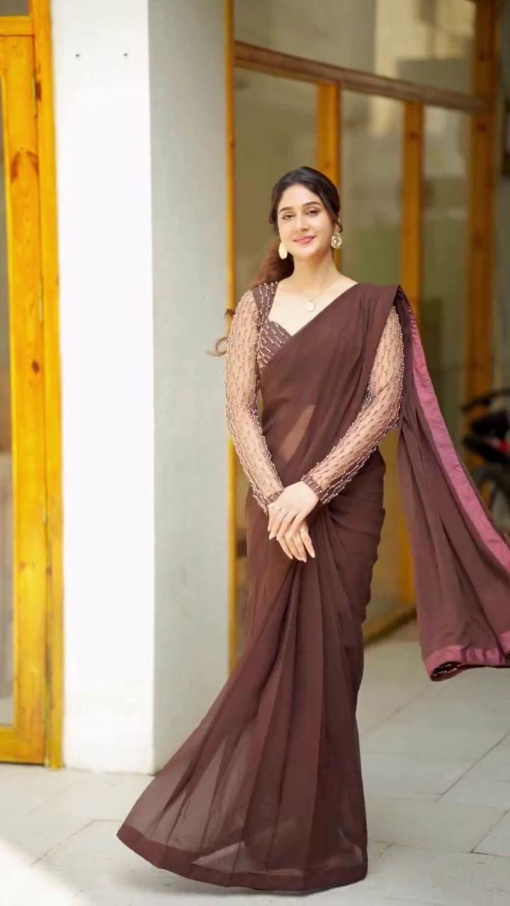 🤎✨ TRENDY BOLLYWOOD Plain Dyed Coffee Saree – Minimal Glam, Maximum Impact ✨🤎