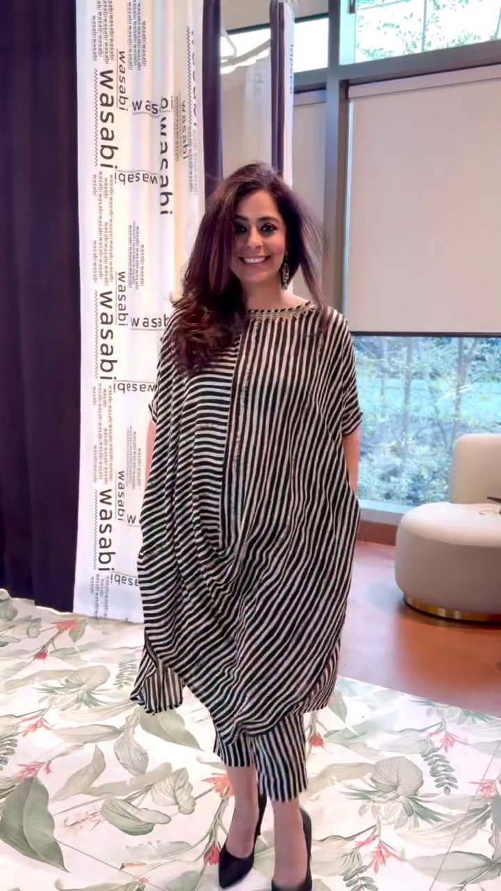 🌸✨ Women Printed Round Neck Tunic & Trousers Co-Ord Set – Effortless Everyday Elegance ✨🌸