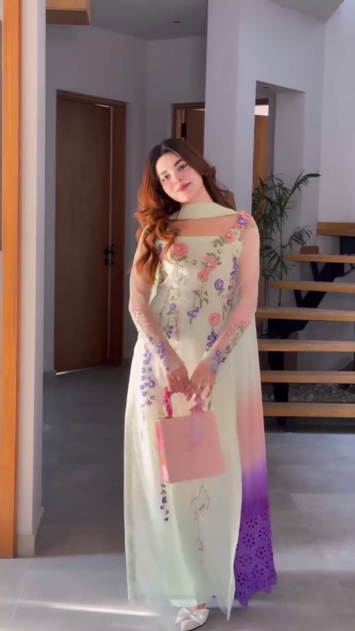 🌸✨ Women’s Pure Organza Embroidered & Printed Straight Kurta with Dupatta Set – Sheer Elegance Redefined ✨🌸