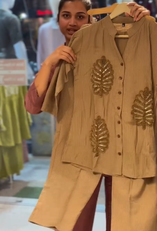 🌸✨ Floral Embroidered Pure Cotton Shirt with Trousers – Elegant Comfort Meets Timeless Style ✨🌸