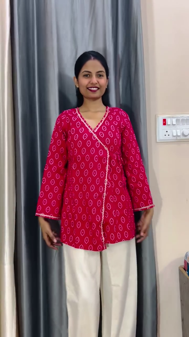 🌸✨ Women’s Printed Round Neck Tunic – Effortless Style Meets Everyday Comfort ✨🌸