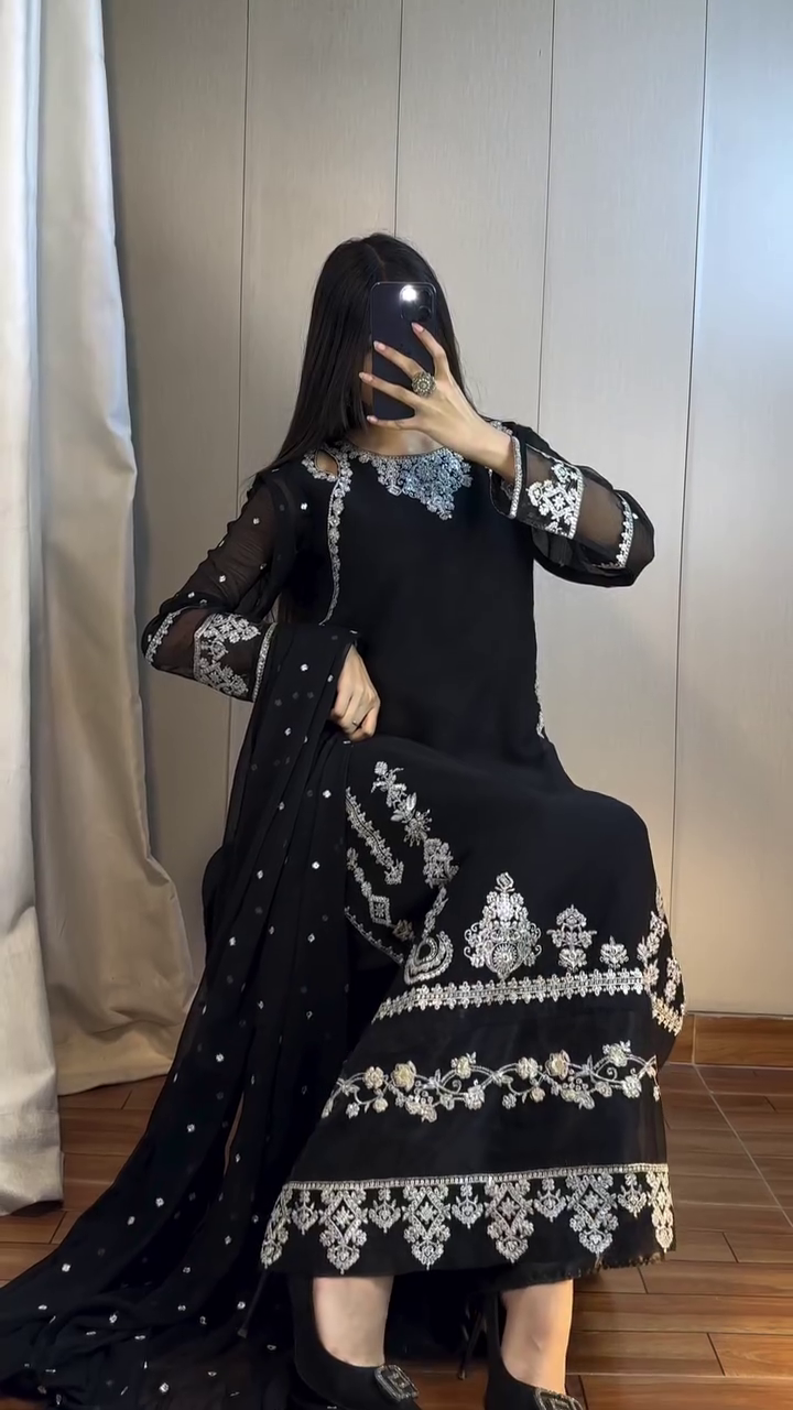 🌸✨ Floral Embroidered Thread Work Georgette Kurta with Sharara & Dupatta – Ethereal Elegance Redefined ✨🌸