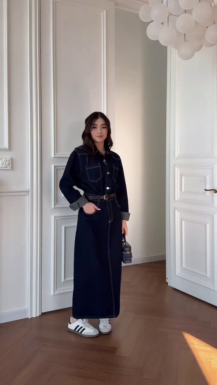 Timeless Chic: Blue Denim Midi Shirt Dress with Belt for Effortless Everyday Style 💙