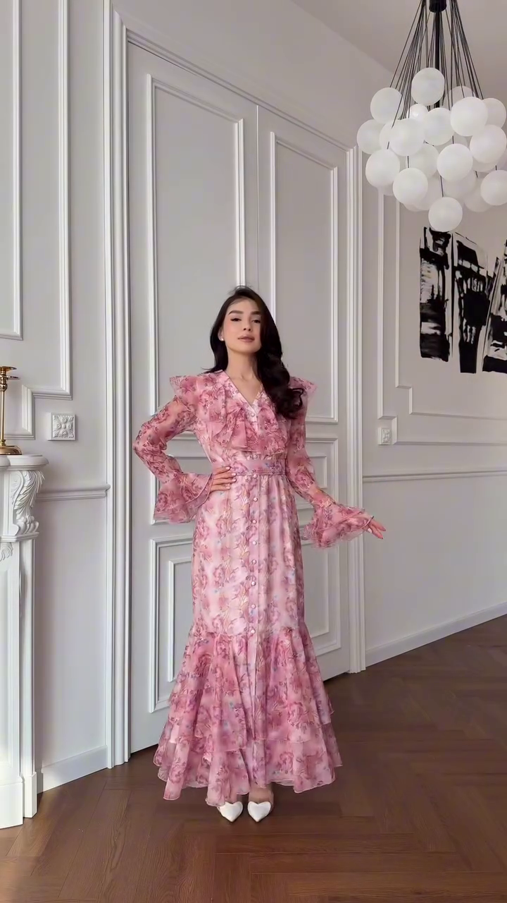 Chic V-Neck Ruffle Edge Floral Printed Dress – Effortless Feminine Elegance 🌸