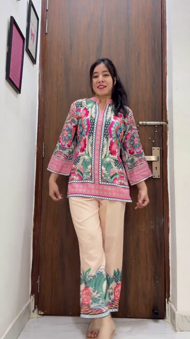 Elegant Women’s Floral Printed Turkish Co-Ord Set – Effortless Style & Modern Comfort 🌸