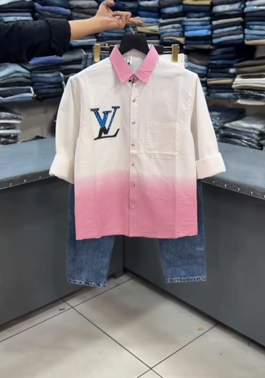 Timeless Style Redefined: The Perfect Men’s Shirt and Jeans Combo