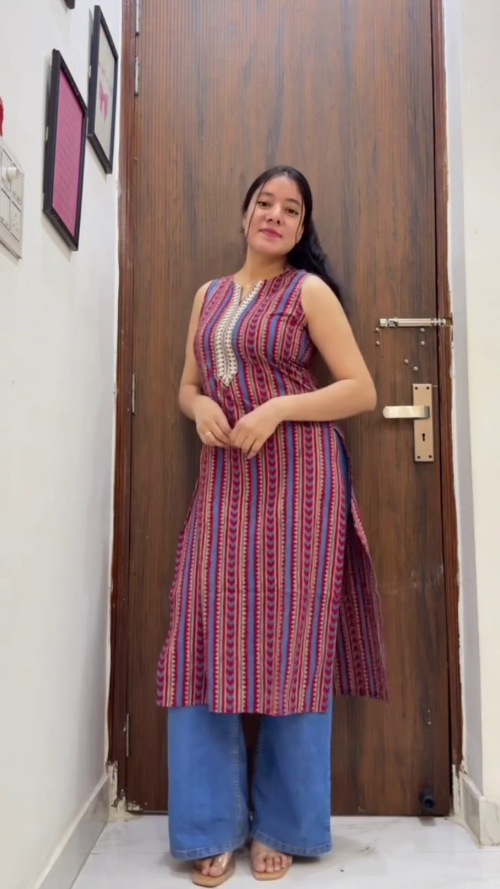 Fresh Bloom: White and Blue Floral Printed A-Line Kurta