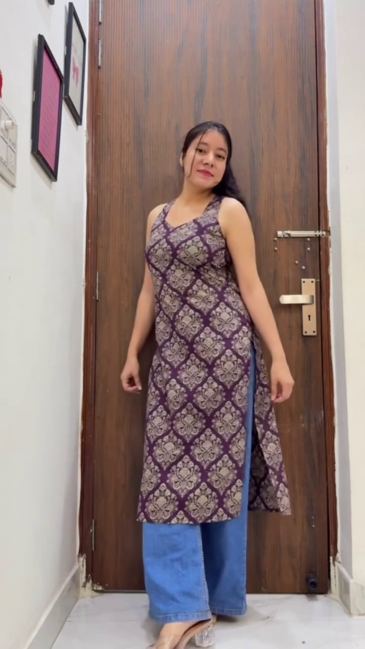 Fresh Bloom: White and Blue Floral Printed A-Line Kurta