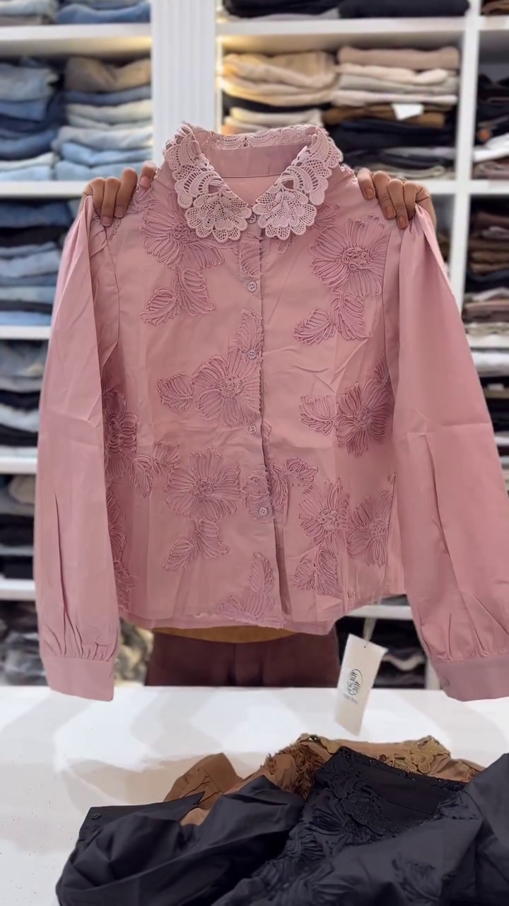 Feminine Grace: Pink Shirt with Floral Embroidery and Lace Collar