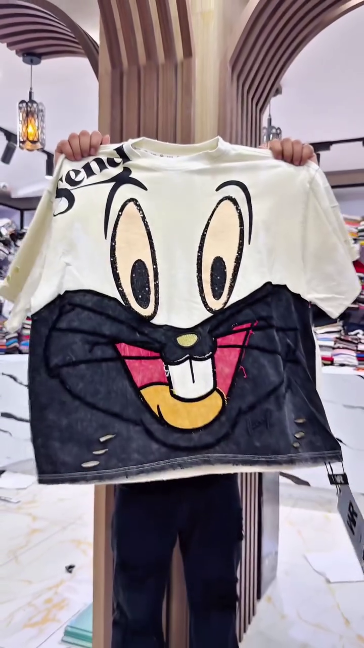 Playful & Trendy: Pink and Grey Bugs Bunny Graphic T-Shirt