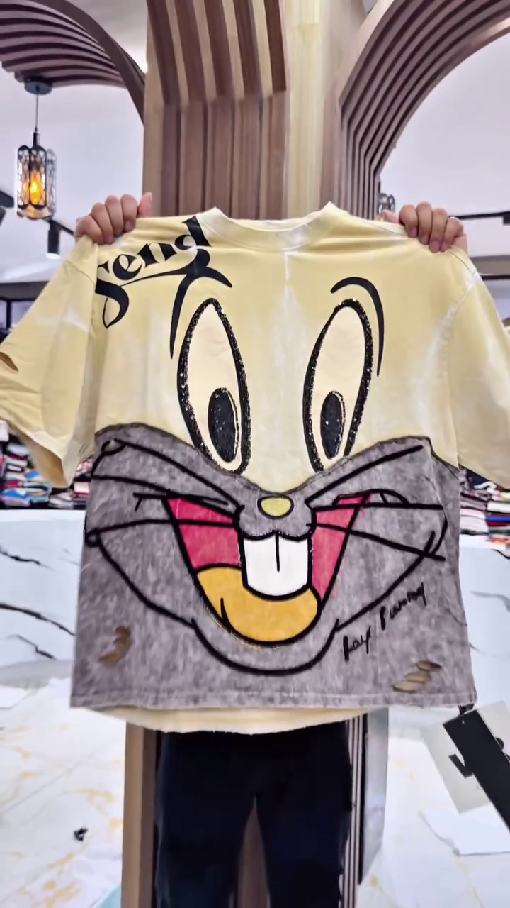 Playful & Trendy: Pink and Grey Bugs Bunny Graphic T-Shirt