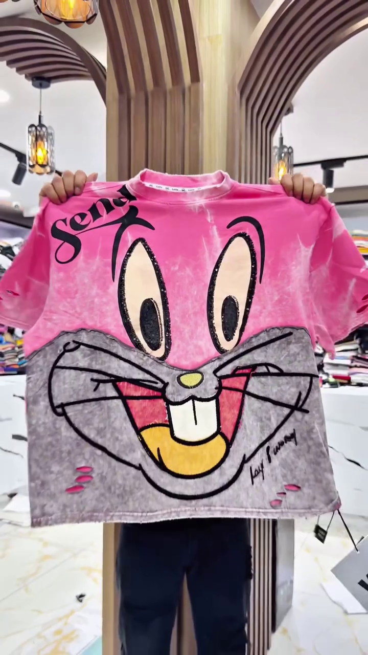 Playful & Trendy: Pink and Grey Bugs Bunny Graphic T-Shirt