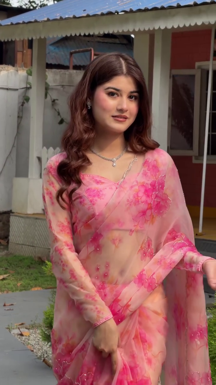 Floral Print Pink Saree – Graceful Ethnic Elegance with a Modern Feminine Touch
