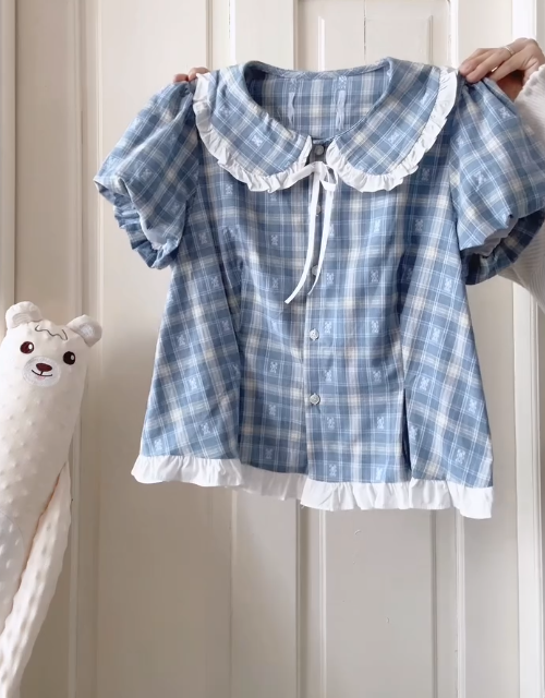 Women’s Plaid Gingham Top – Peter Pan Collar with Puff Sleeves for a Vintage Chic Look