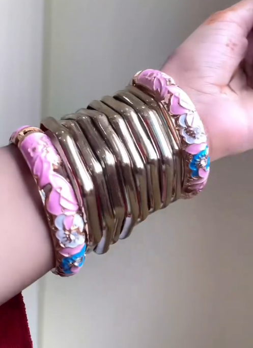 Enamel (Meenakari) Bangles – Traditional Handcrafted Jewelry with Vibrant Artistic Detailing