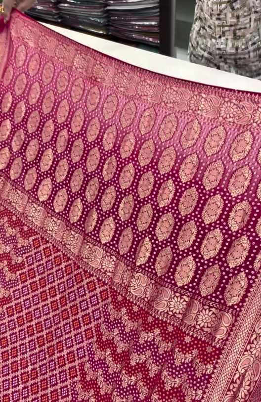 Embellished Traditional Gharchola Silk Blend Saree  (Maroon)