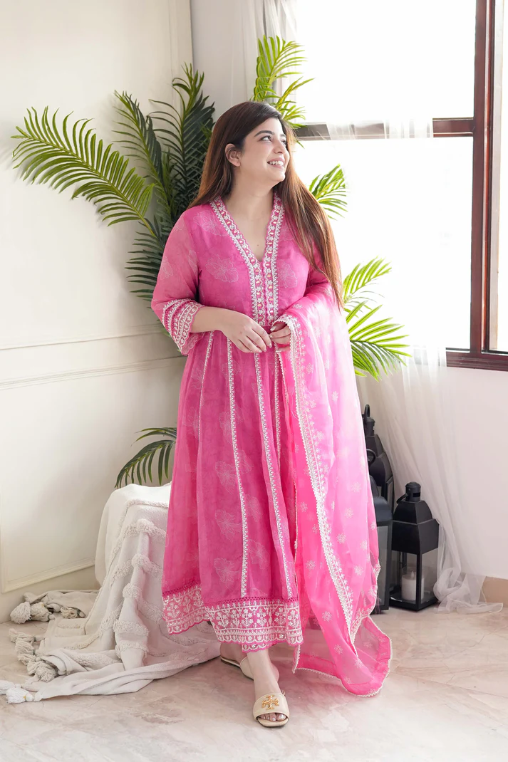 Take Your Style To The Next Level With Our Gulab Pink Anarkali Suit Set!