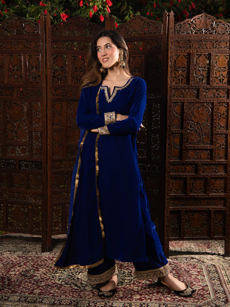 BEAUTIFUL ROYAL BLUE VELVET KURTA SET FOR WOMEN