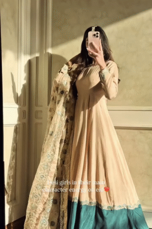 🤍🌸 Desi Grace with Regal Anarkali Vibes 💫🌷